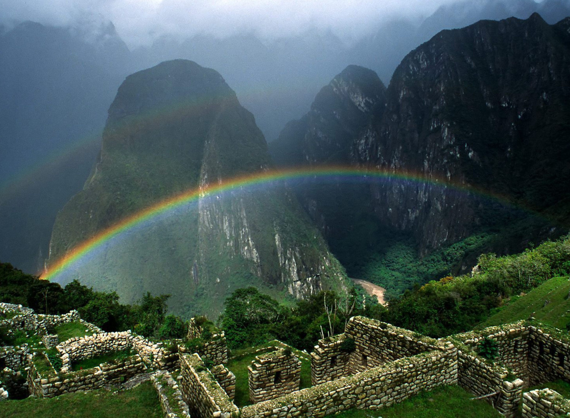 Обои Rainbow Over Machu Picchu 1920x1408