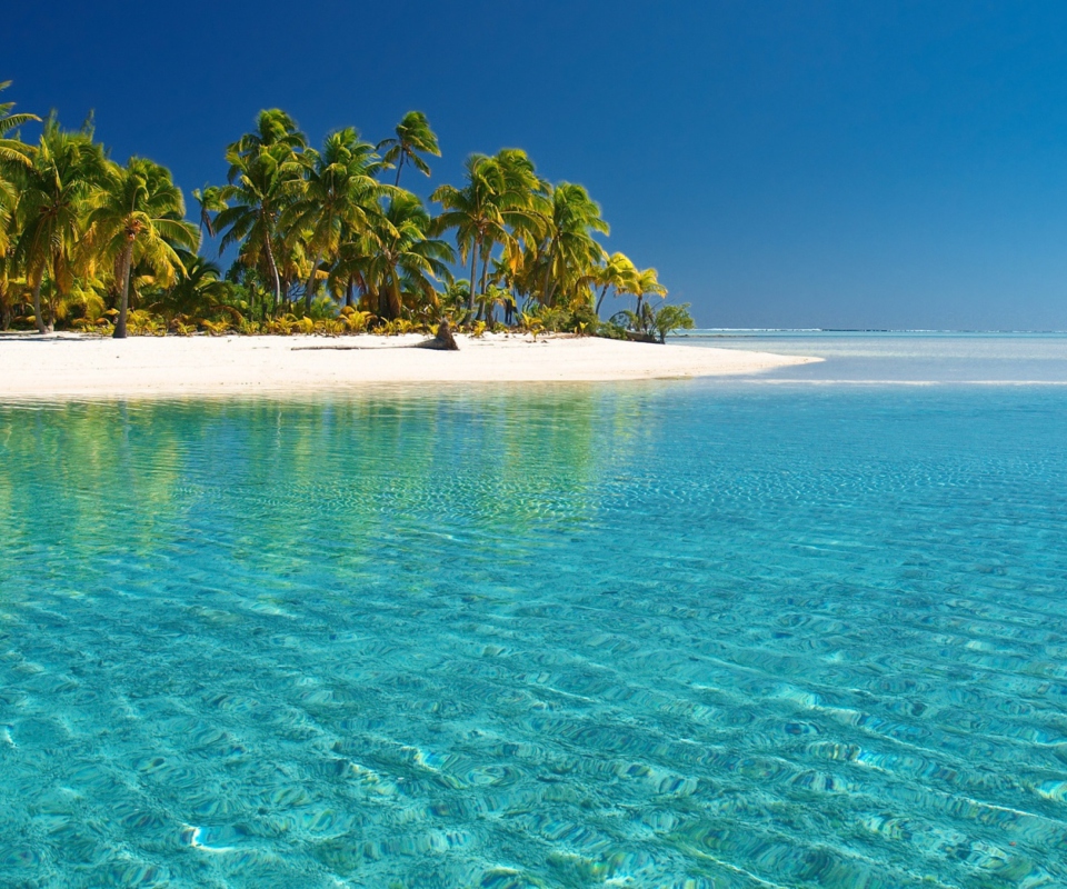 Обои Tropical White Beach With Crystal Clear Water 960x800