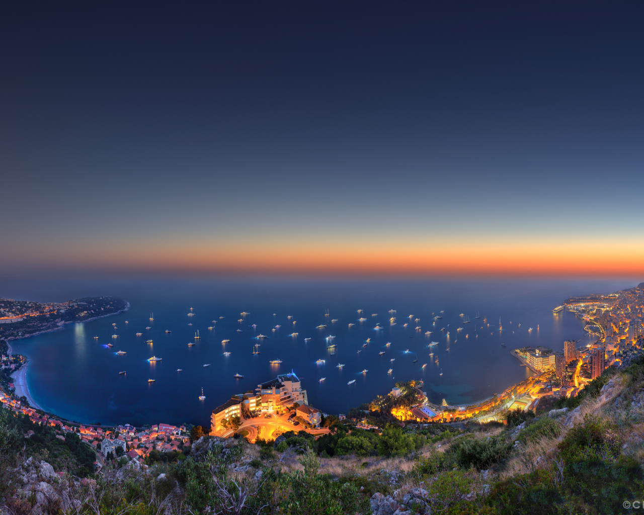 Das Monaco Seaside View Wallpaper 1280x1024
