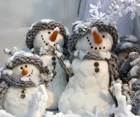 Sfondi Cute Snowmen 480x400