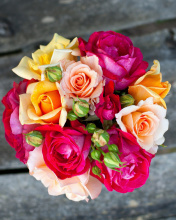 Fondo de pantalla Rustic Rose Bouquet 176x220