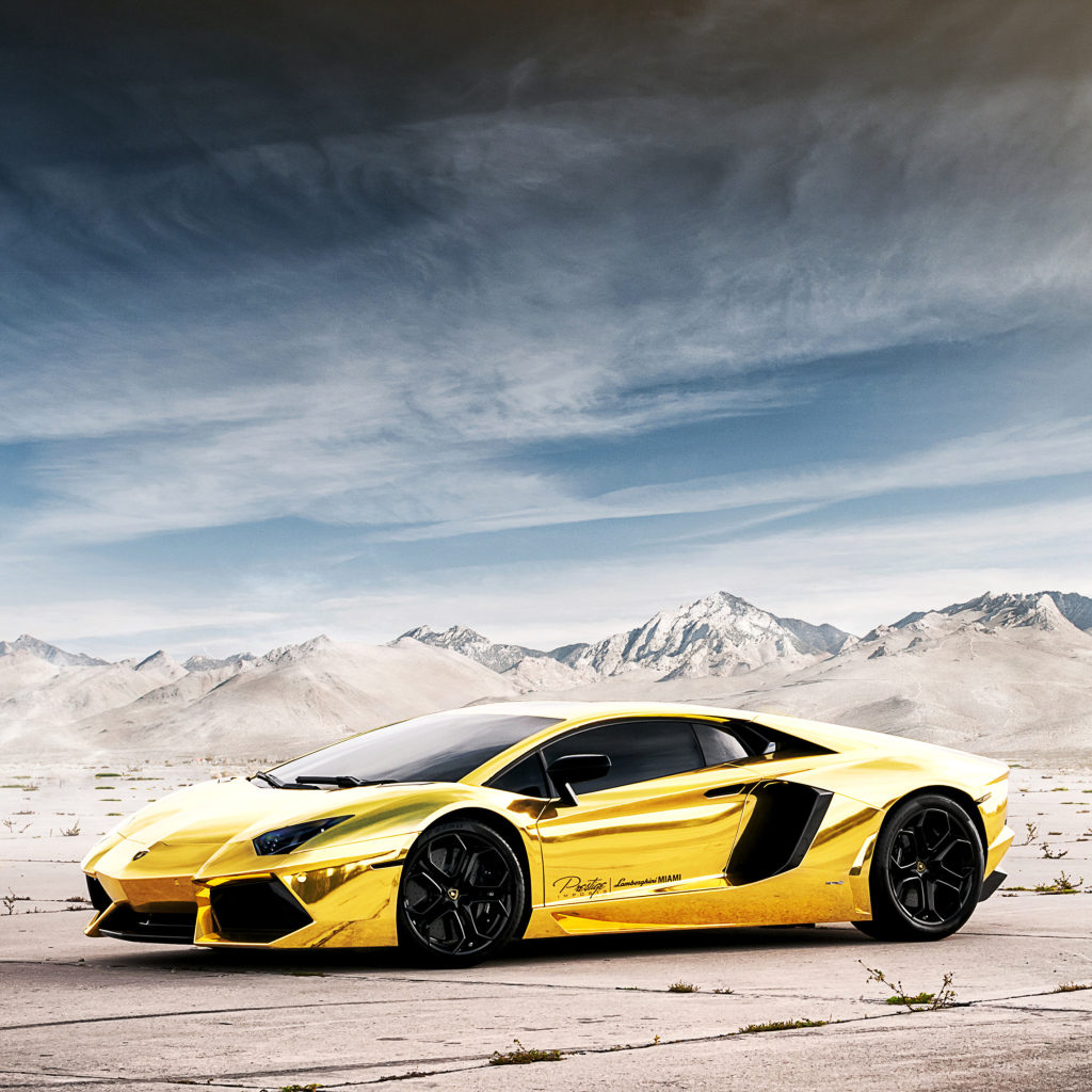 Обои Lamborghini Yellow Glance 1024x1024