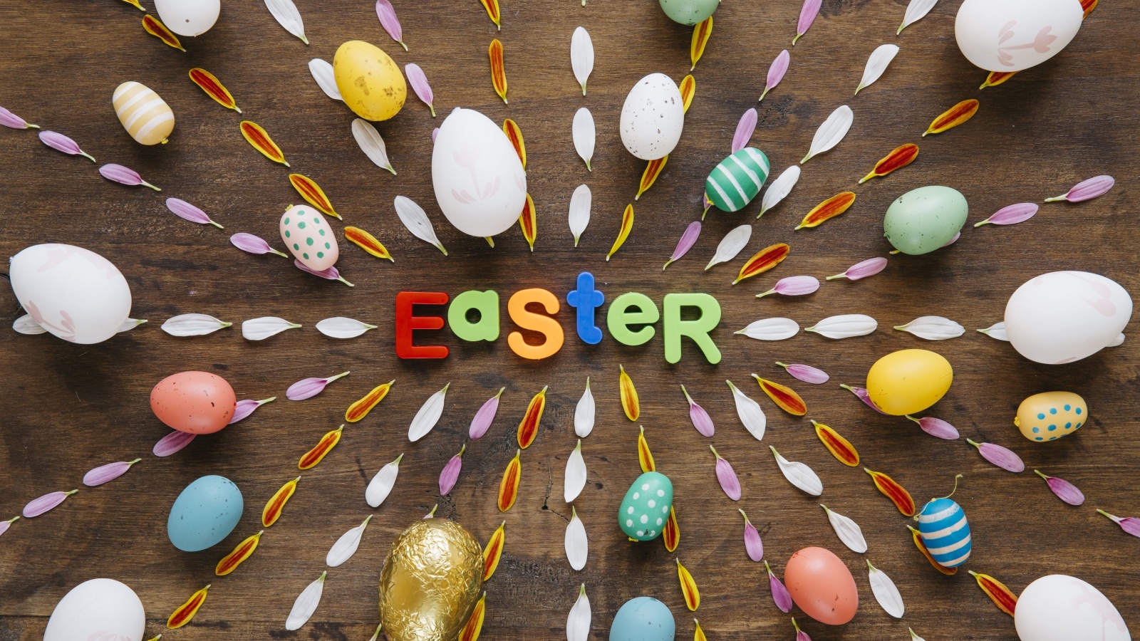 Обои Easter congratulation 1600x900