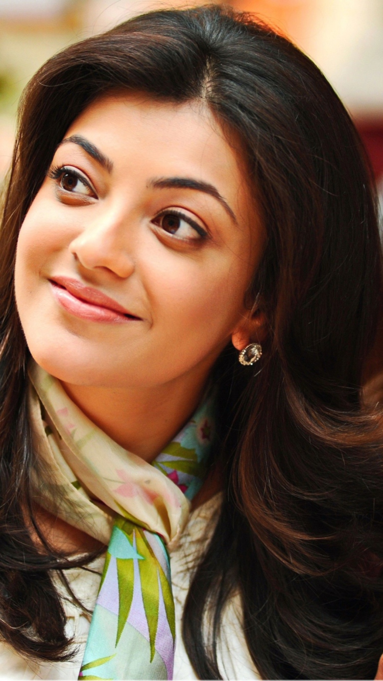 Sfondi Kajal Agarwal 2013 750x1334