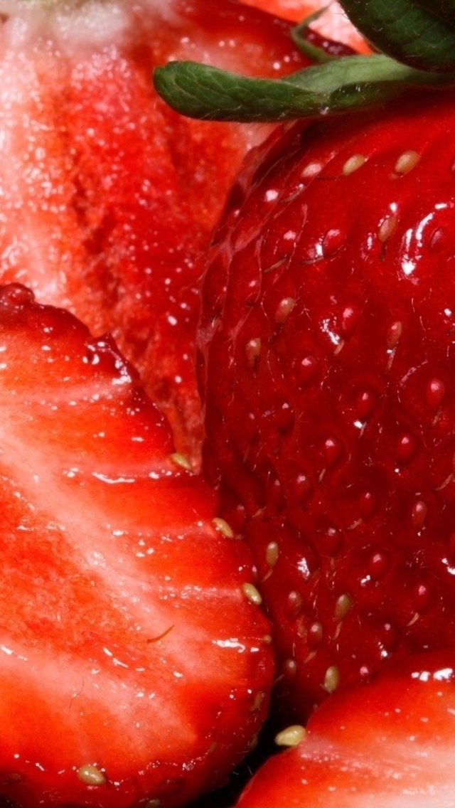 Das Strawberries Wallpaper 640x1136