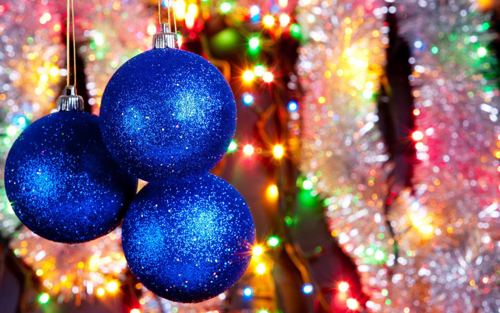 Das Blue Christmas Tree Balls Wallpaper 1680x1050