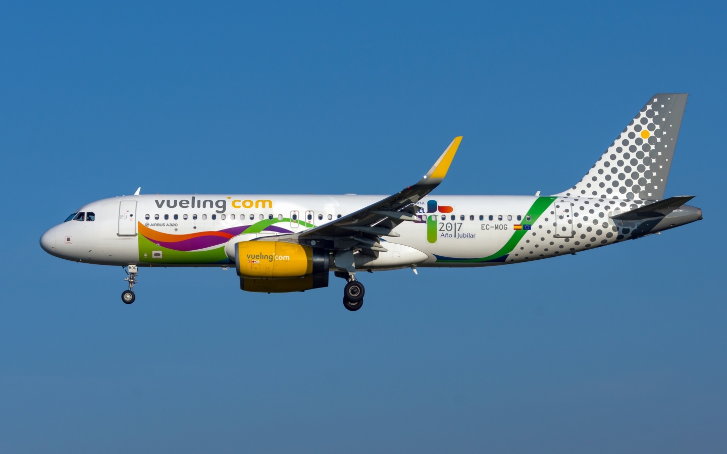 Обои Airbus A320 Vueling Airlines 1440x900