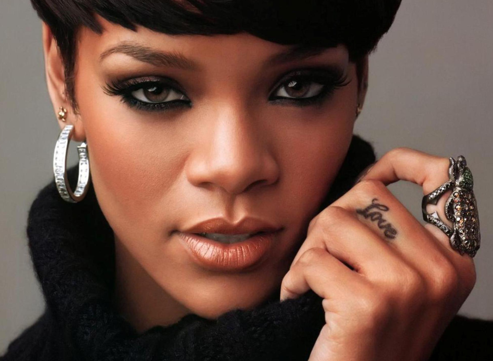 Screenshot №1 pro téma Rihanna 1920x1408