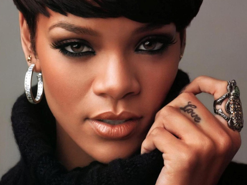 Das Rihanna Wallpaper 800x600
