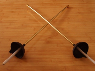 Sfondi Toy Fencing Swords 320x240