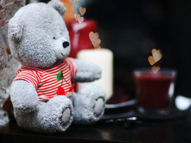 Fondo de pantalla Lovely Grey Teddy Bear 640x480