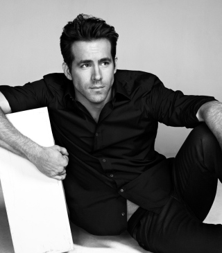 Ryan Reynolds Picture for Nokia N73