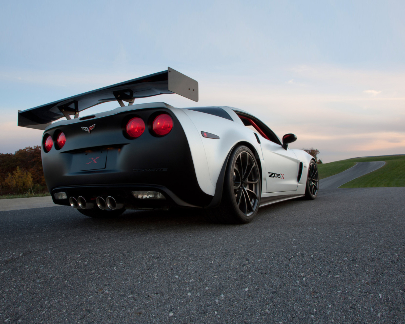 Fondo de pantalla Corvette Z06 1600x1280