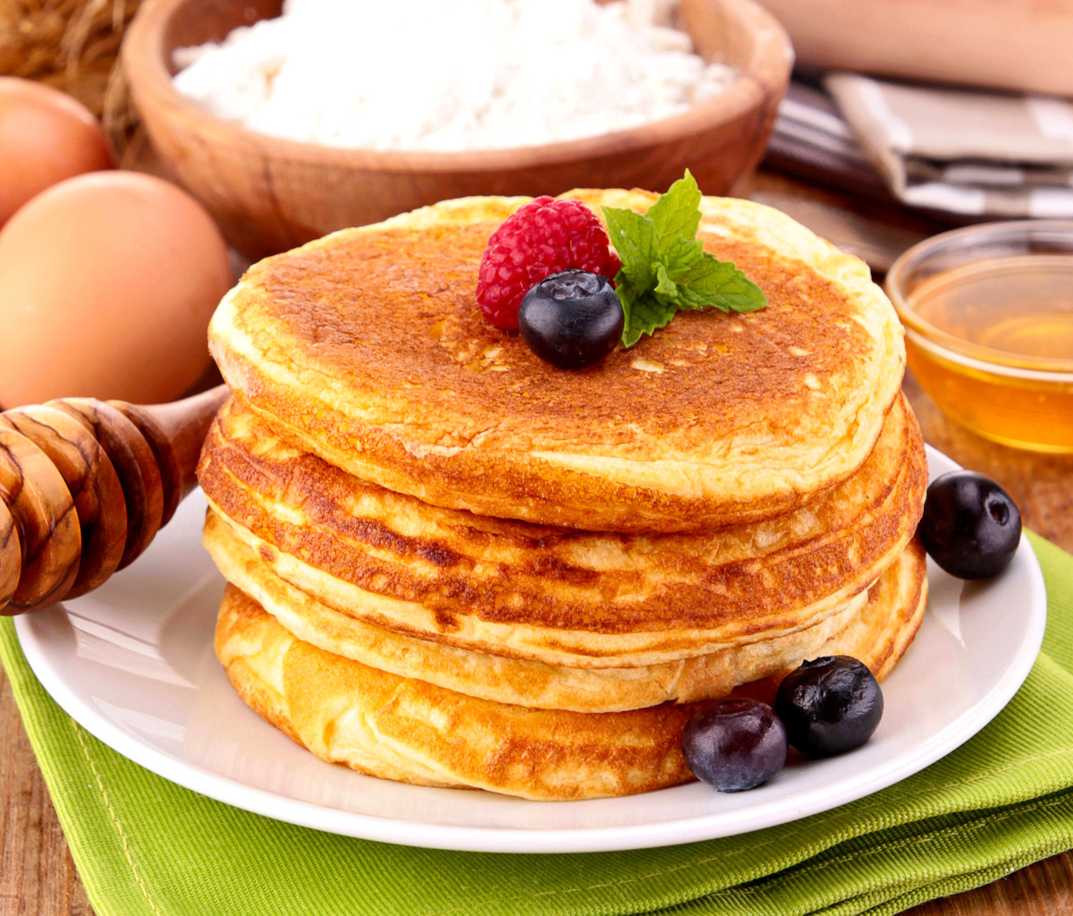 Pancakes with honey wallpaper 1200x1024