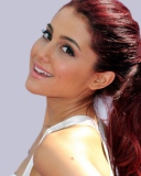 Das Ariana Grande Wallpaper 128x160