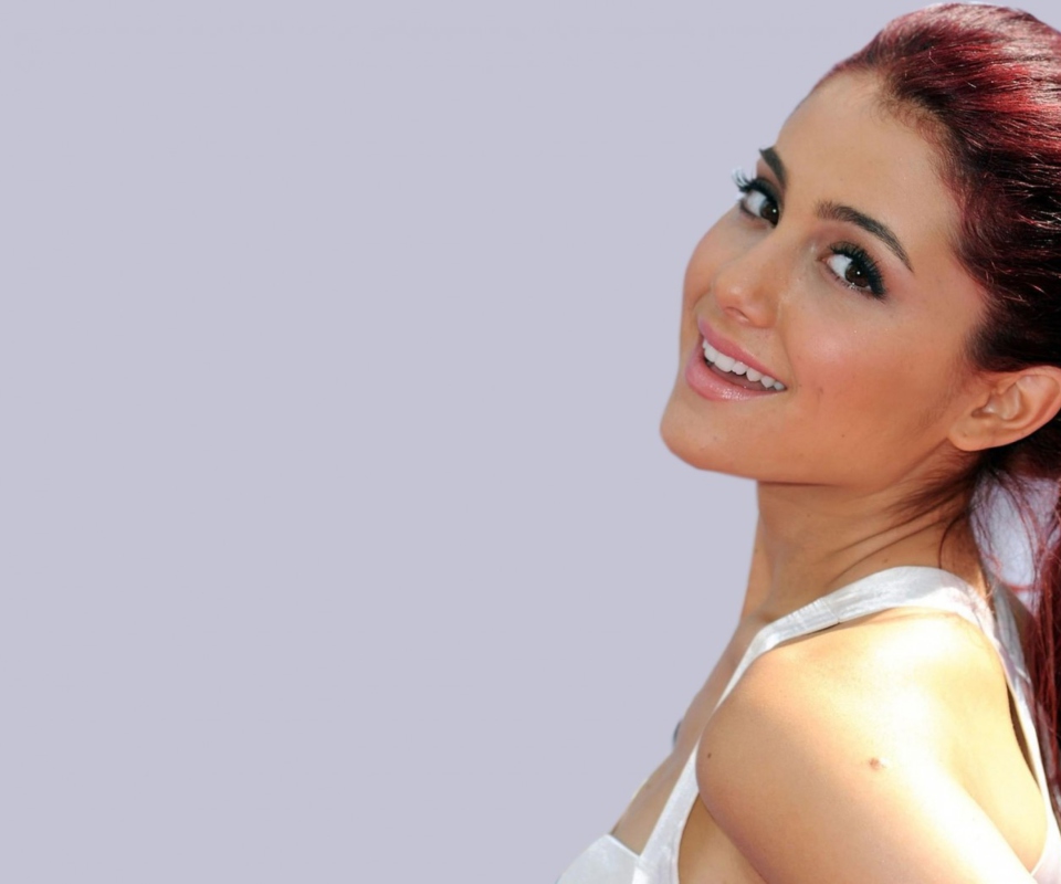 Ariana Grande screenshot #1 960x800