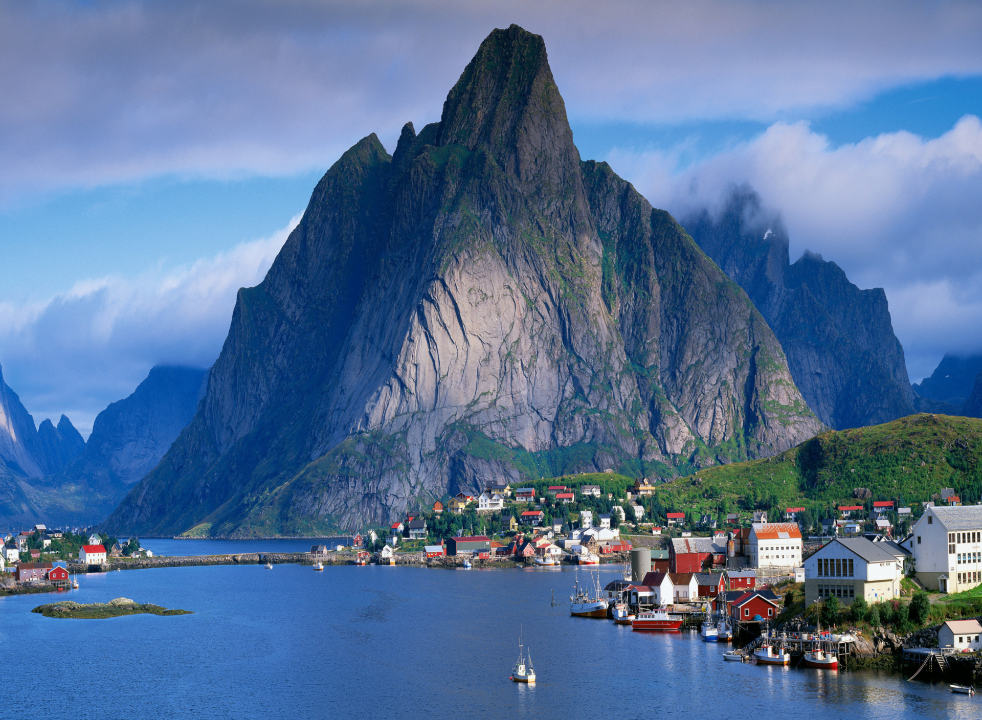 Beautiful Norway wallpaper 1920x1408