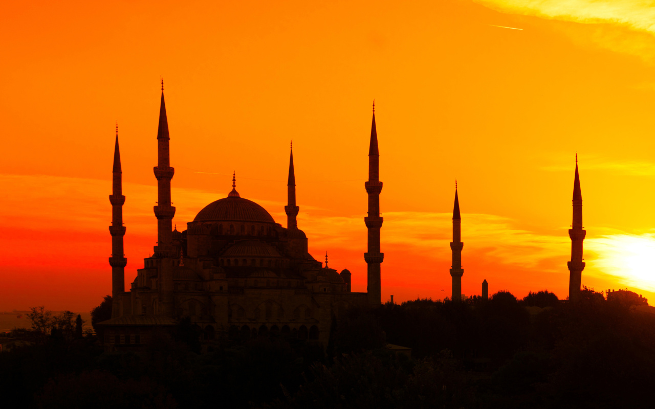 Sunset in Istanbul wallpaper 1280x800