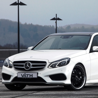 Mercedes Benz E V50 RS W212 sfondi gratuiti per iPad Air