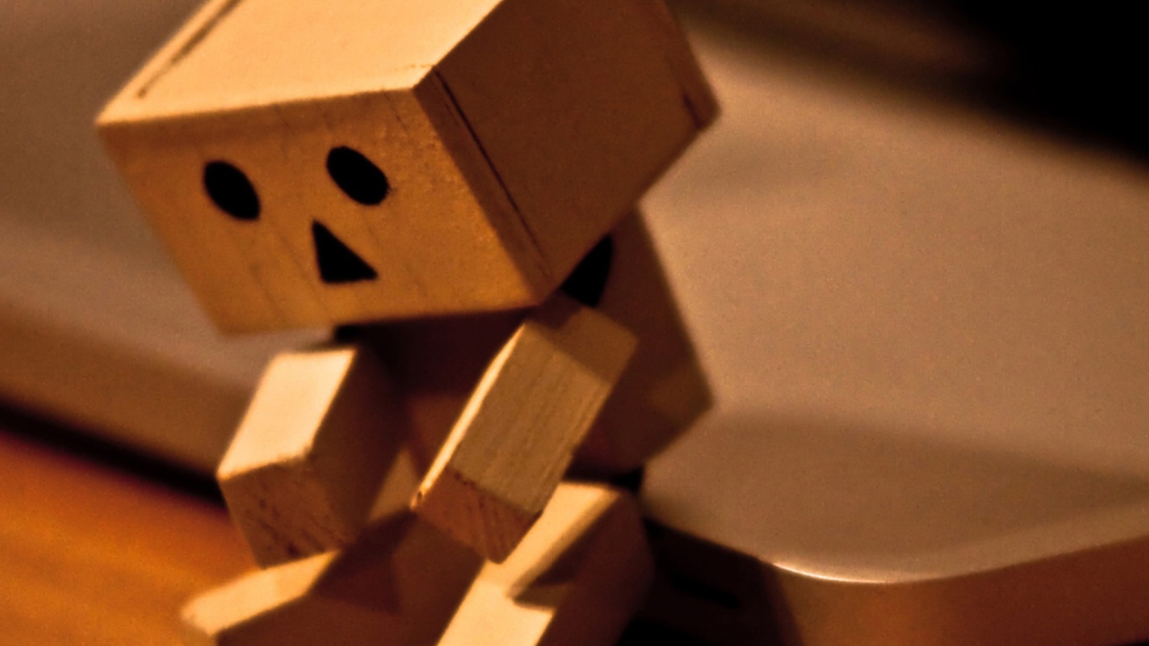 Fondo de pantalla Sad Danbo 1280x720