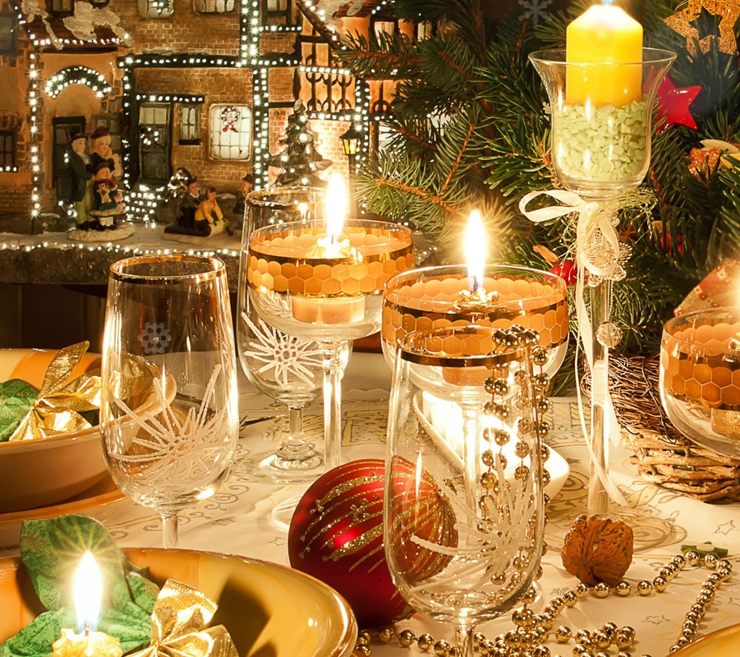 Обои Rich New Year table 1440x1280