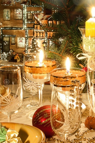 Rich New Year table wallpaper 320x480