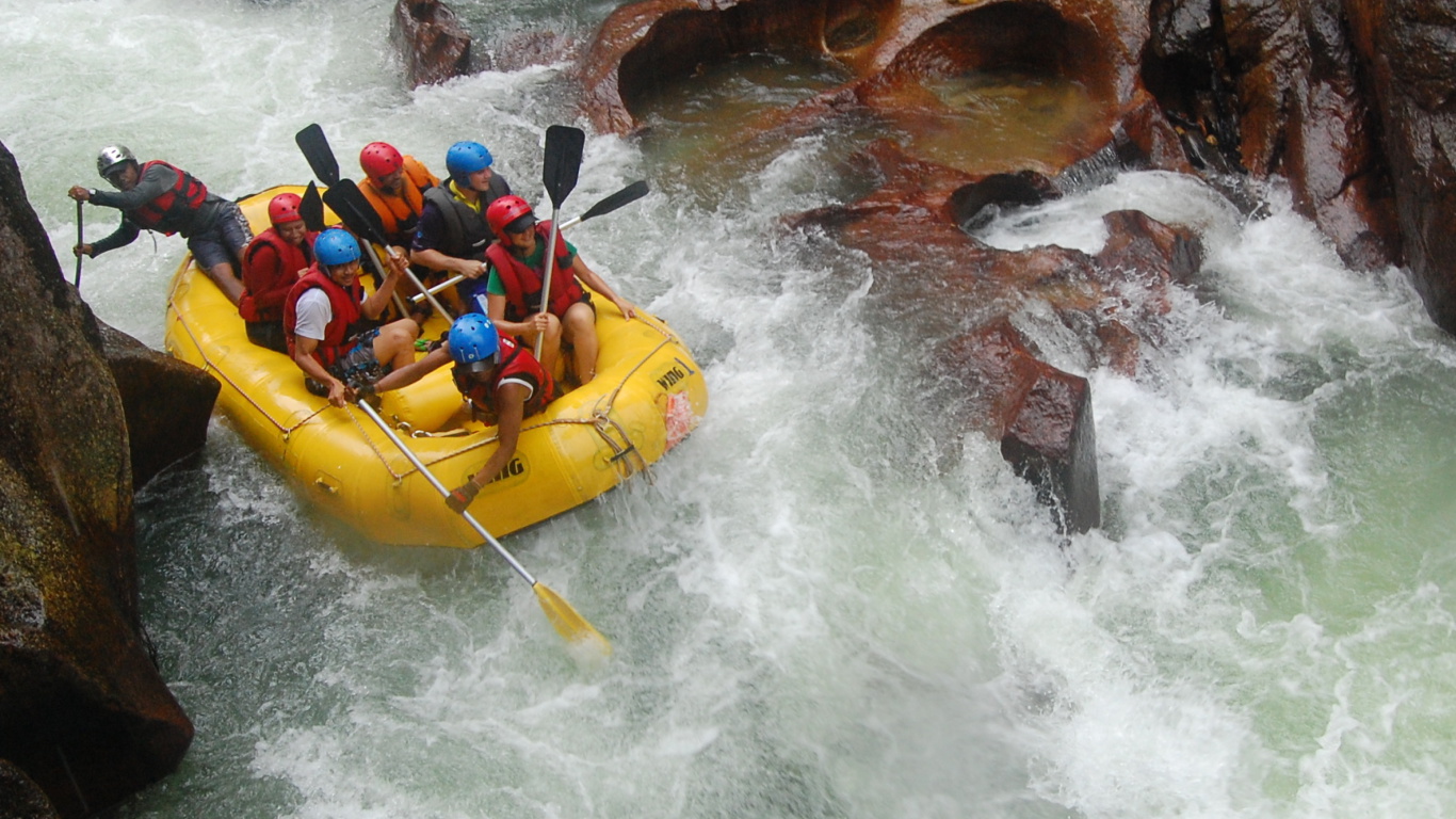 Screenshot №1 pro téma Water Rafting 1366x768