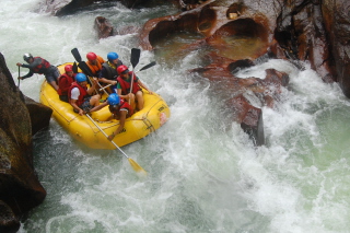 Free Water Rafting Picture for Android, iPhone and iPad