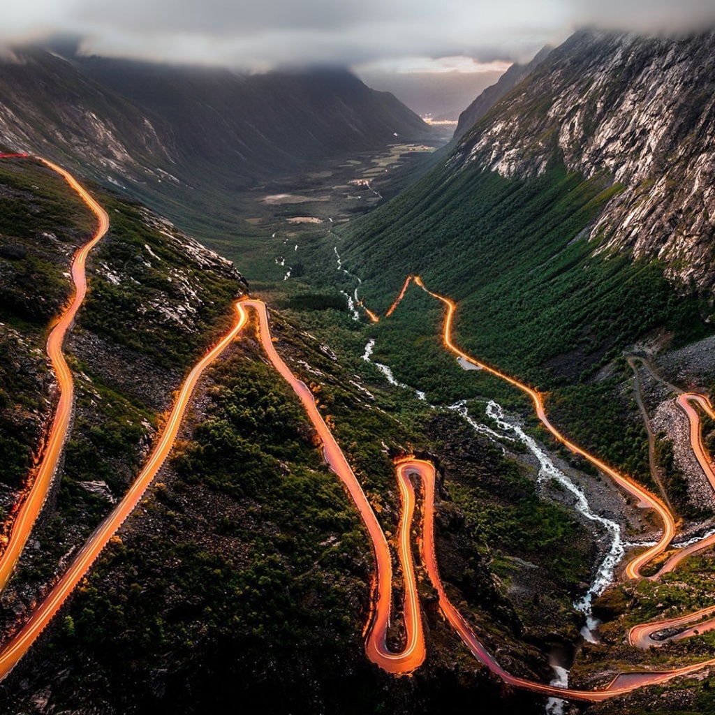 Fondo de pantalla Trollstigen Serpentine Road in Norway 1024x1024