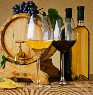 Free Italian wine Picture for 2048x2048