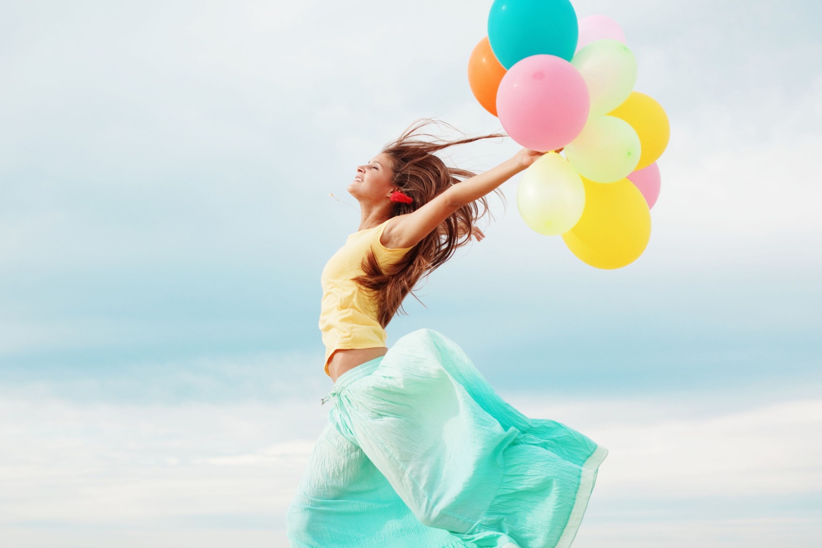 Girl With Colorful Balloons wallpaper 2880x1920