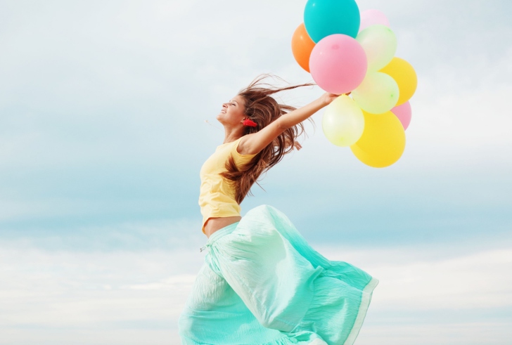 Обои Girl With Colorful Balloons