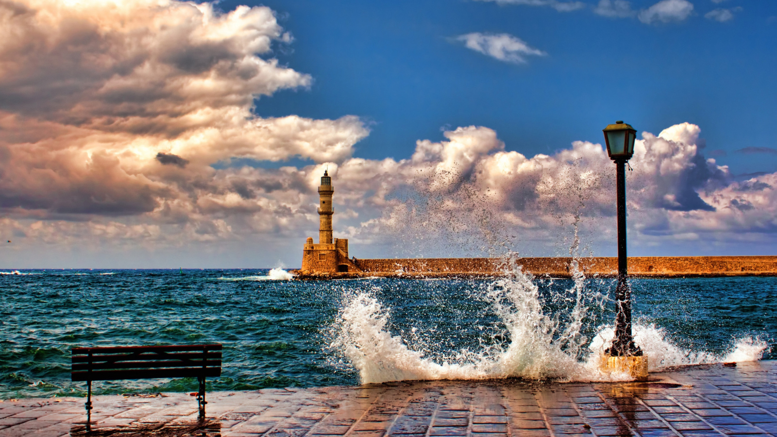 Fondo de pantalla Lighthouse In Greece 1600x900