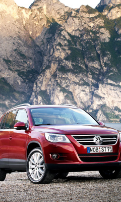 Volkswagen Tiguan Compact SUV screenshot #1 240x400