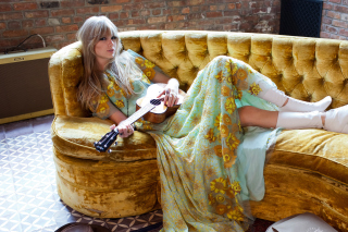 Taylor Swift - Obrázkek zdarma pro Samsung Galaxy S5