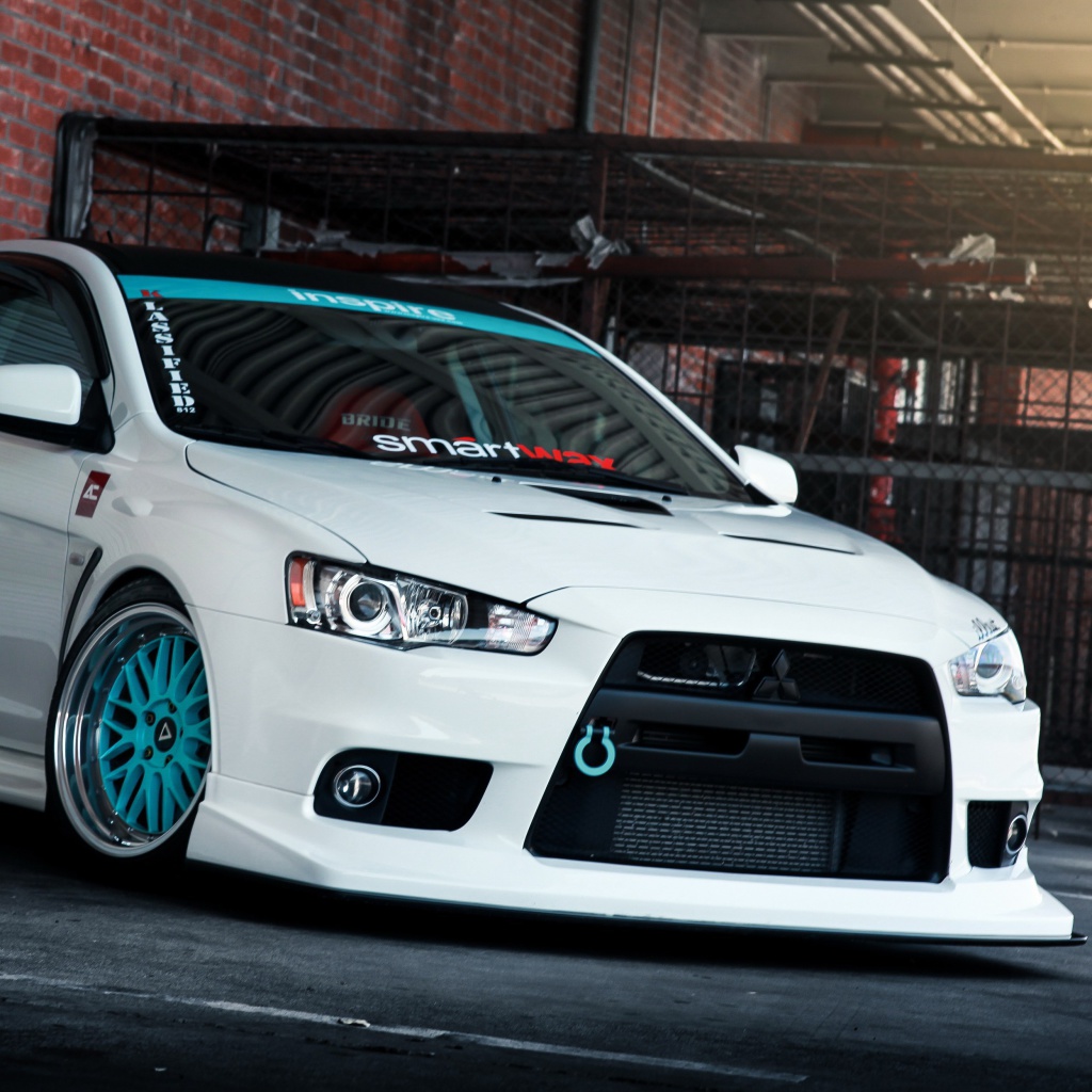 Das Mitsubishi Lancer Wallpaper 1024x1024