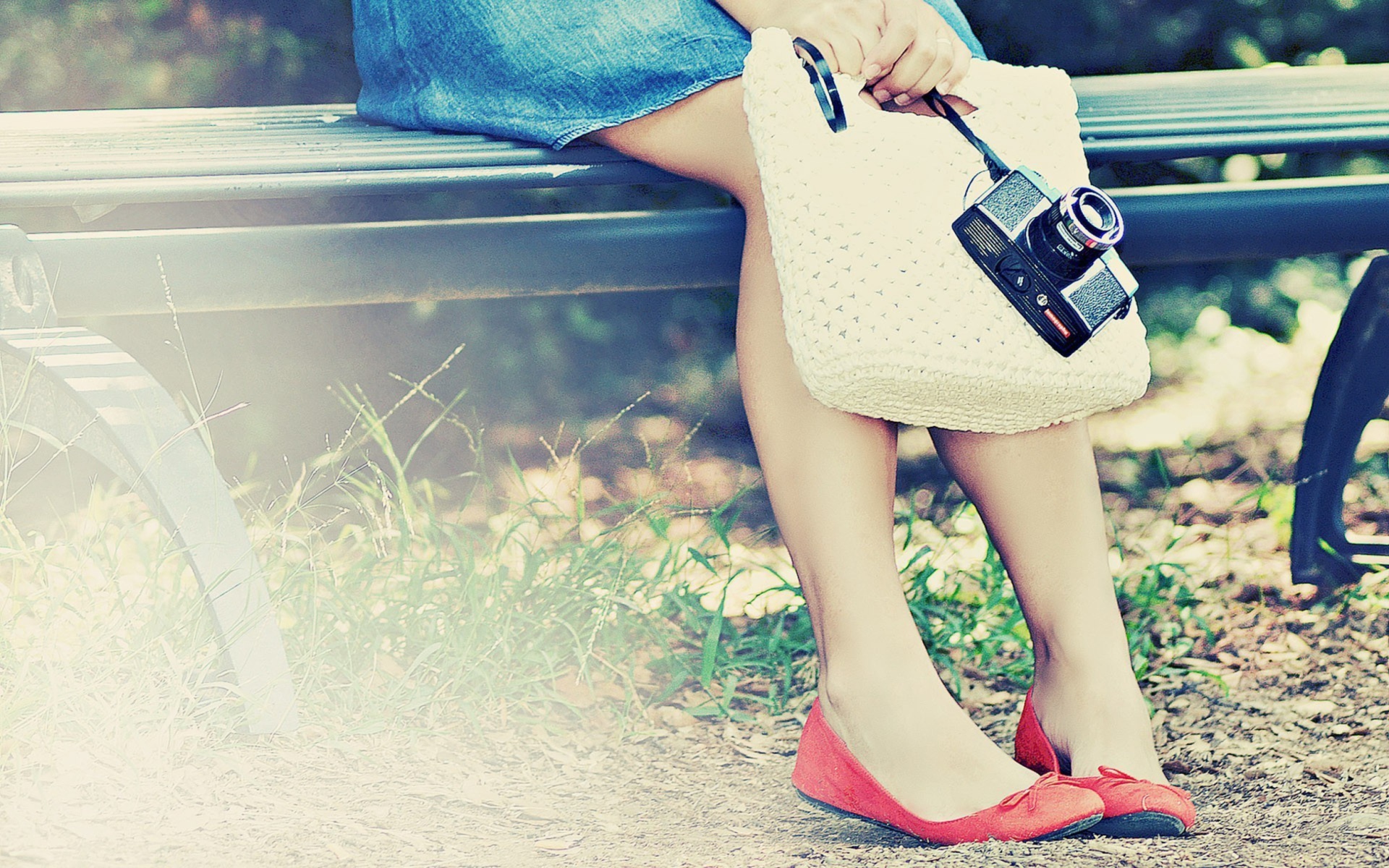 Girl With Camera Sitting On Bench wallpaper 1920x1200