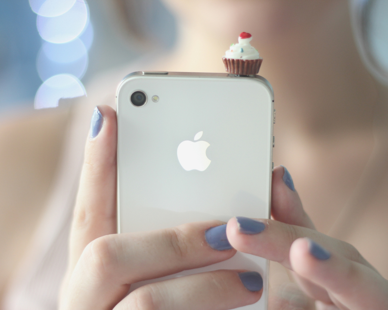 Обои Cupcake Iphone 1280x1024