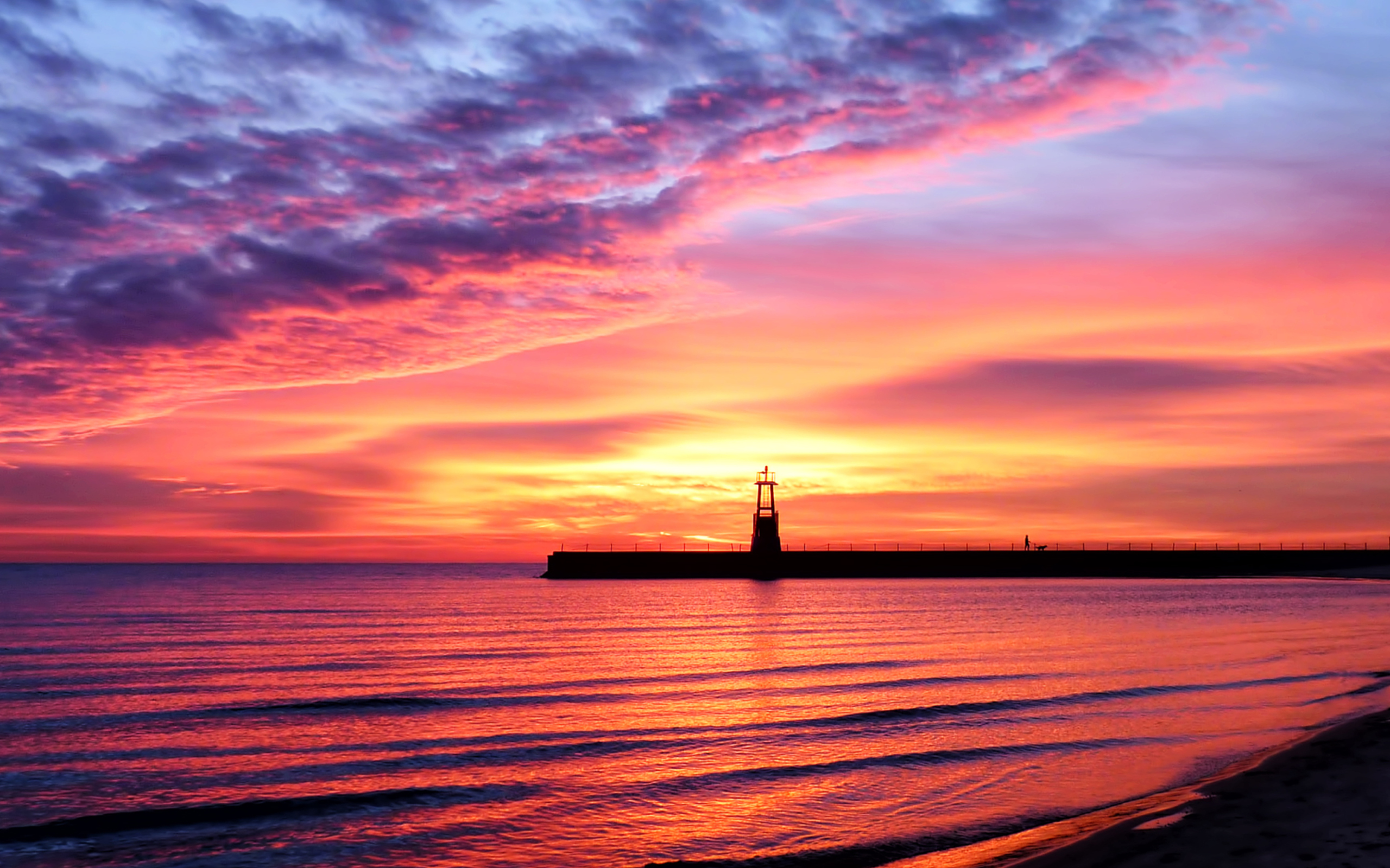 Обои Lighthouse And Red Sunset Beach 2560x1600