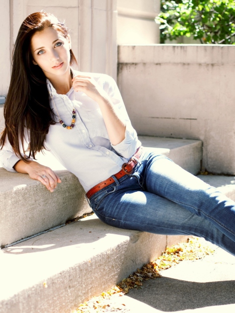 Screenshot №1 pro téma Blue Jeans White Shirt 480x640