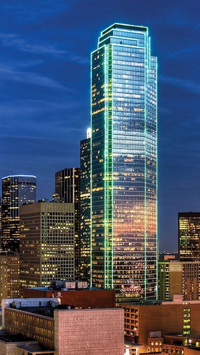 Dallas Skyline wallpaper 640x1136
