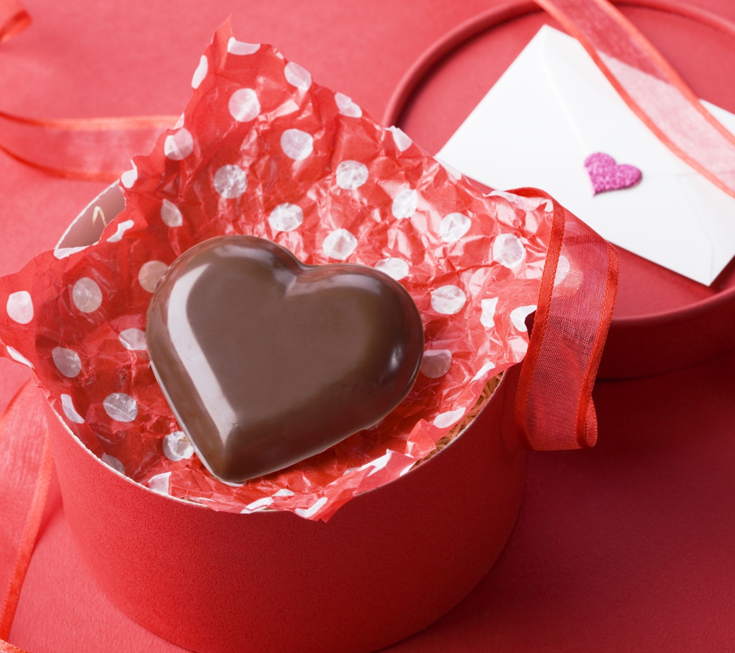 Обои Chocolate Heart 1440x1280