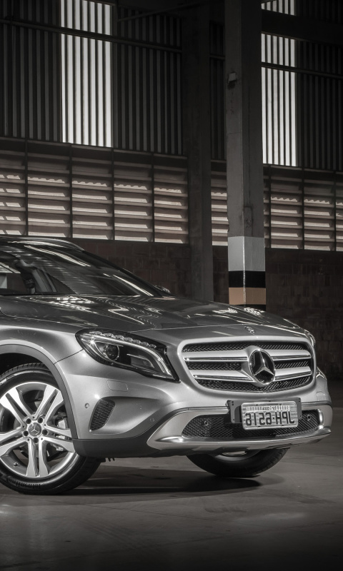 Mercedes Benz GLA wallpaper 480x800