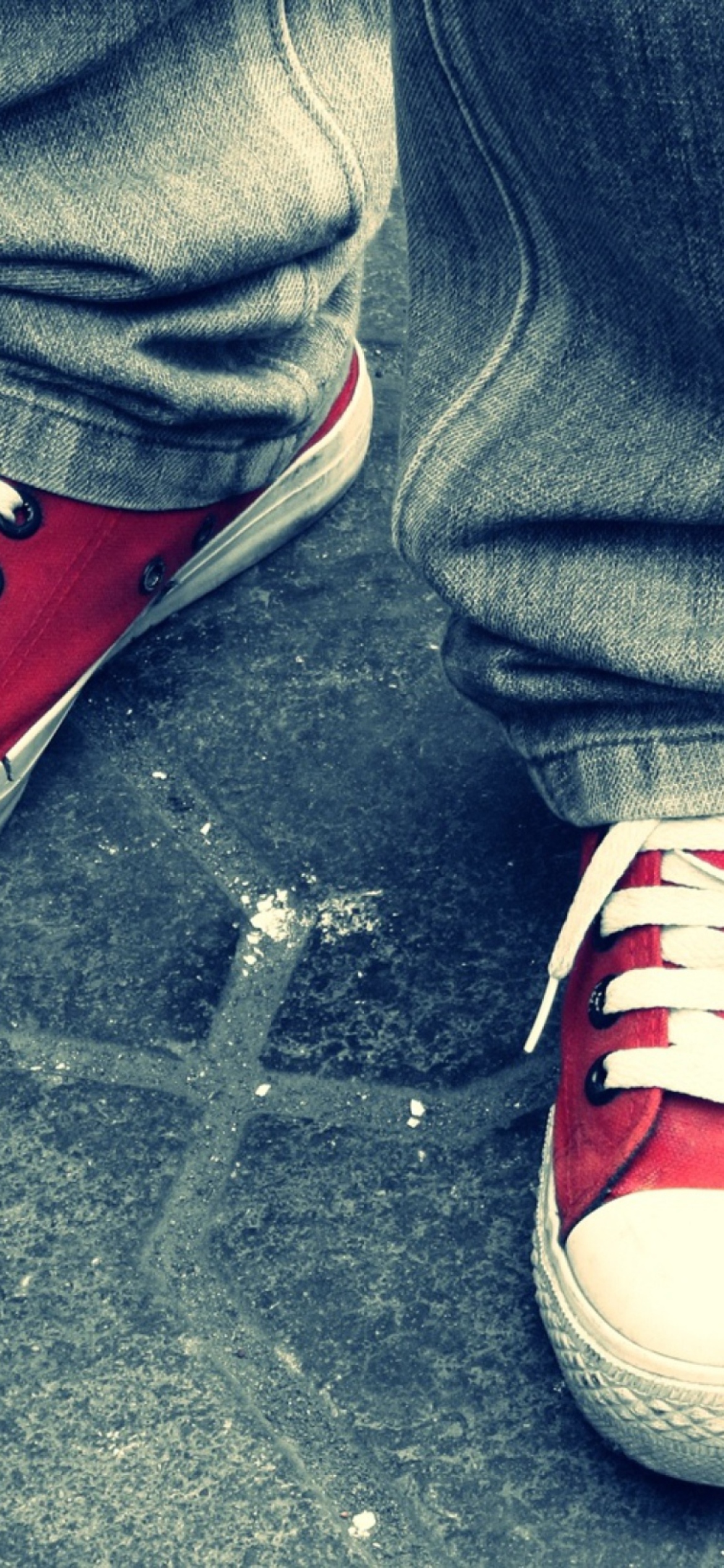 Screenshot №1 pro téma Red Sneakers 1170x2532