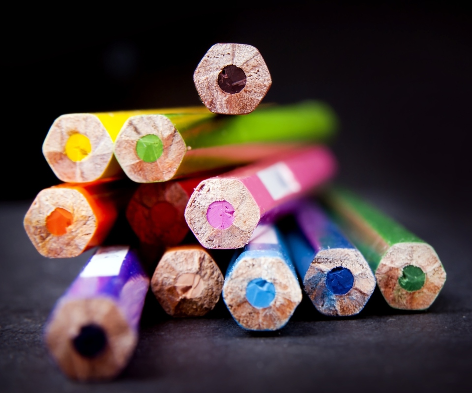 Das Bright Colorful Pencils Wallpaper 960x800
