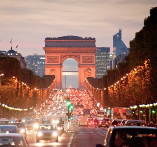 Avenue Des Champs Elysees Wallpaper for iPad 3