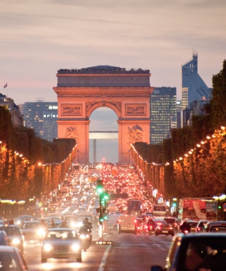 Kostenloses Avenue Des Champs Elysees Wallpaper für HTC 7 Surround