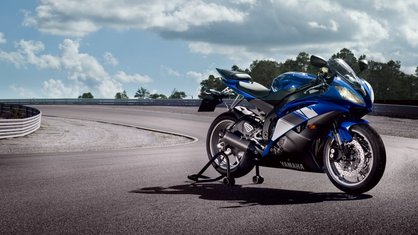 Blue Yamaha R6 screenshot #1 1600x900