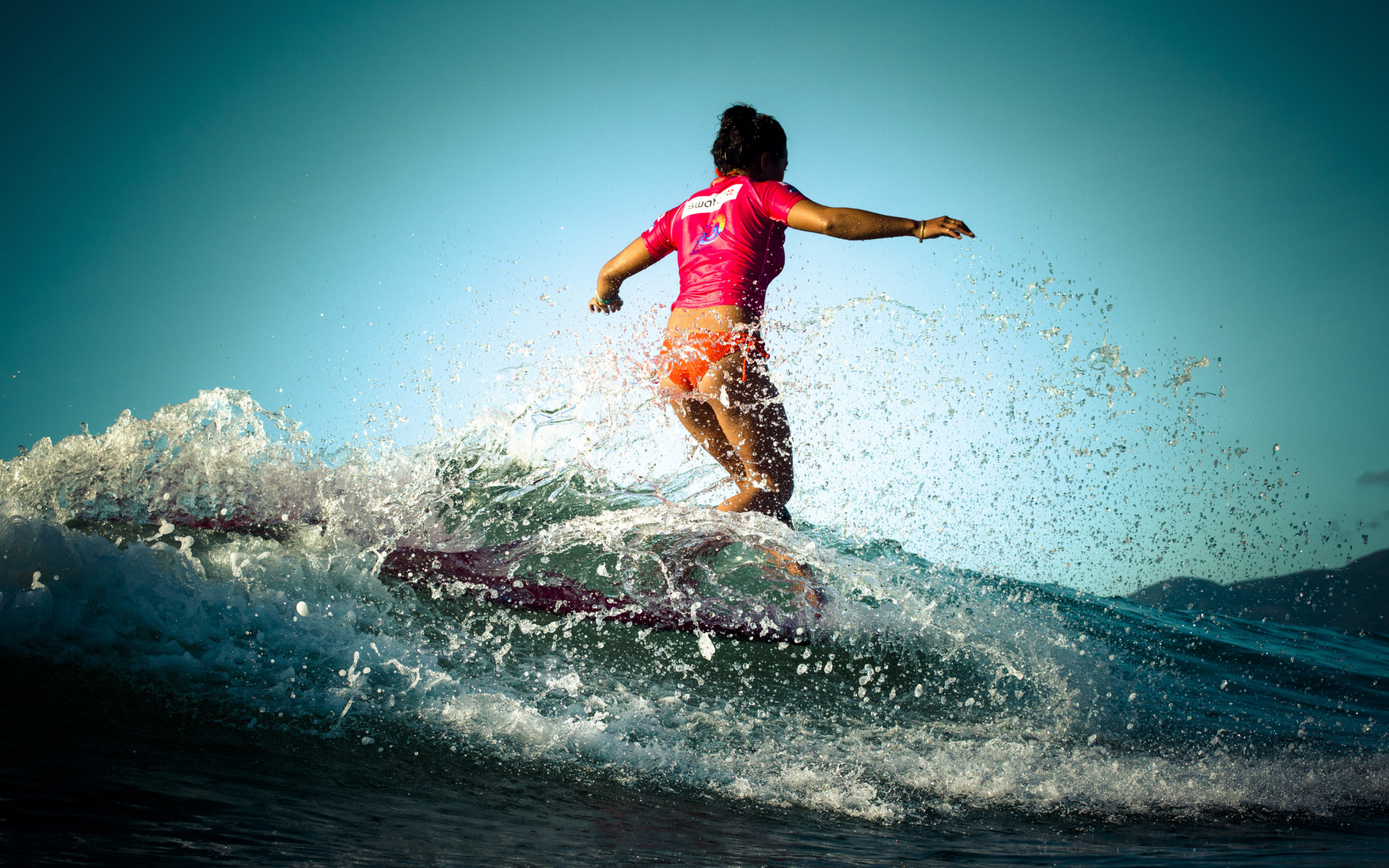 Screenshot №1 pro téma Colorful Surfing 2560x1600