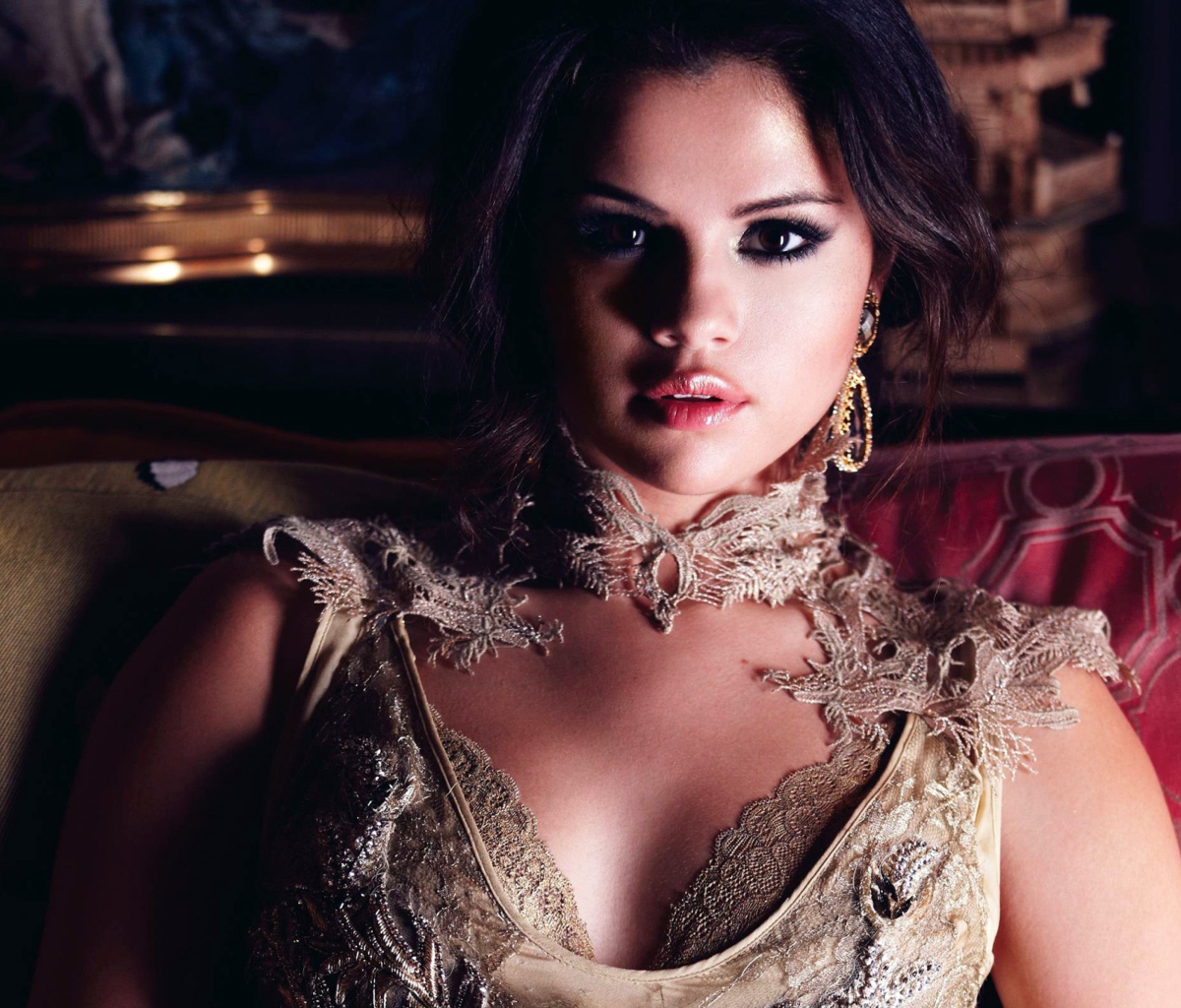 Selena Gomez screenshot #1 1200x1024